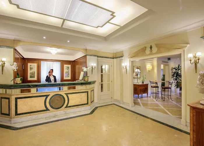 Hotel Donna Laura Palace By Omnia 4*