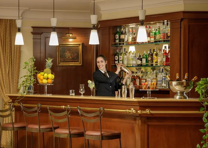 Hotel Donna Laura Palace By Omnia Roma