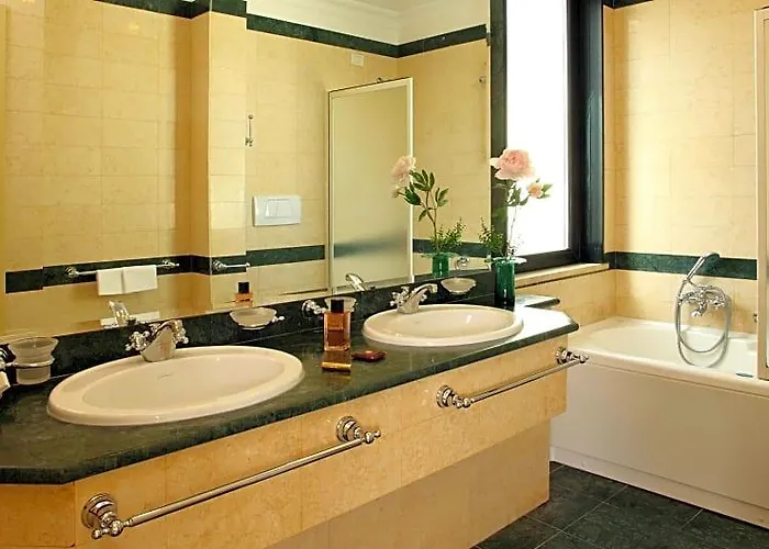 Donna Laura Palace By Omnia 4* Rome