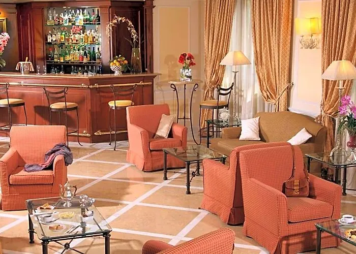 Hotel Donna Laura Palace By Omnia 4*